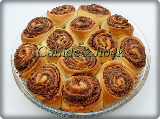 Mayalı haşhaşlı çörek