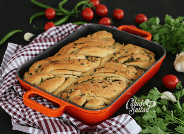 sarımsaklı burma ekmek