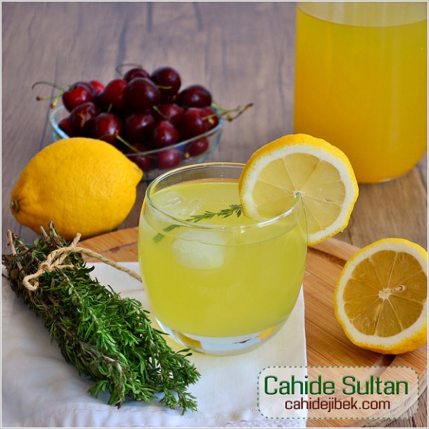 19092287094_a9a4465dff_z