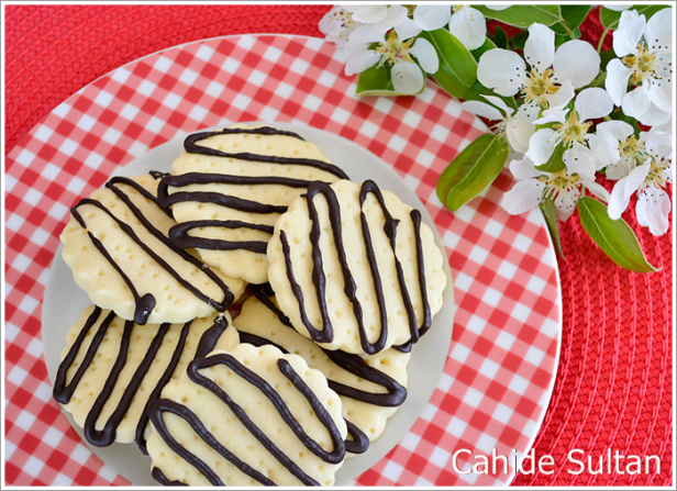 damla sakızlı kurabiye