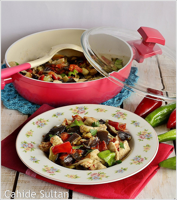 14030743136_373aeff595_z