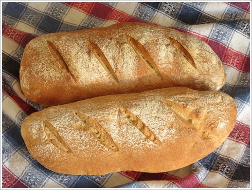 İşte bu sabah ki mis kokulu ekmeğim :)